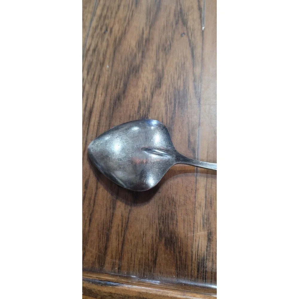 International Deep Silver floral heart shaped silver plated bon bon jelly server